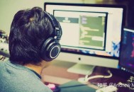 k8s里面kubectl get pod -d wide命令作用是什么？
