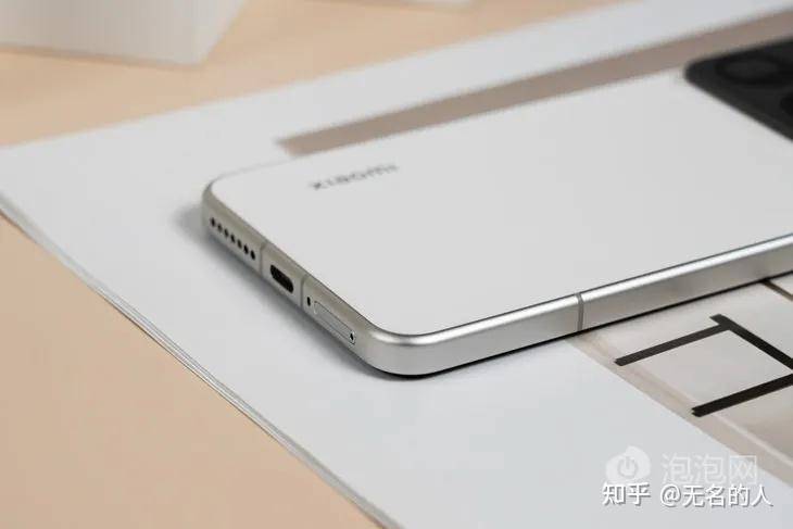 小米15和小米15Pro选哪个，小米15Pro值得买吗?  第2张