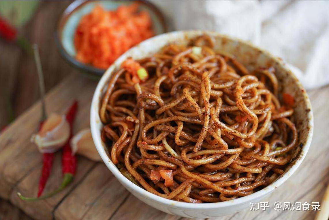 除了鸭脖、热干面，武汉还有哪些特色美食值得推荐？  第3张
