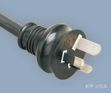 为什么感觉中国的插座、插头标准是落后的，搞了一个四不像？  第3张