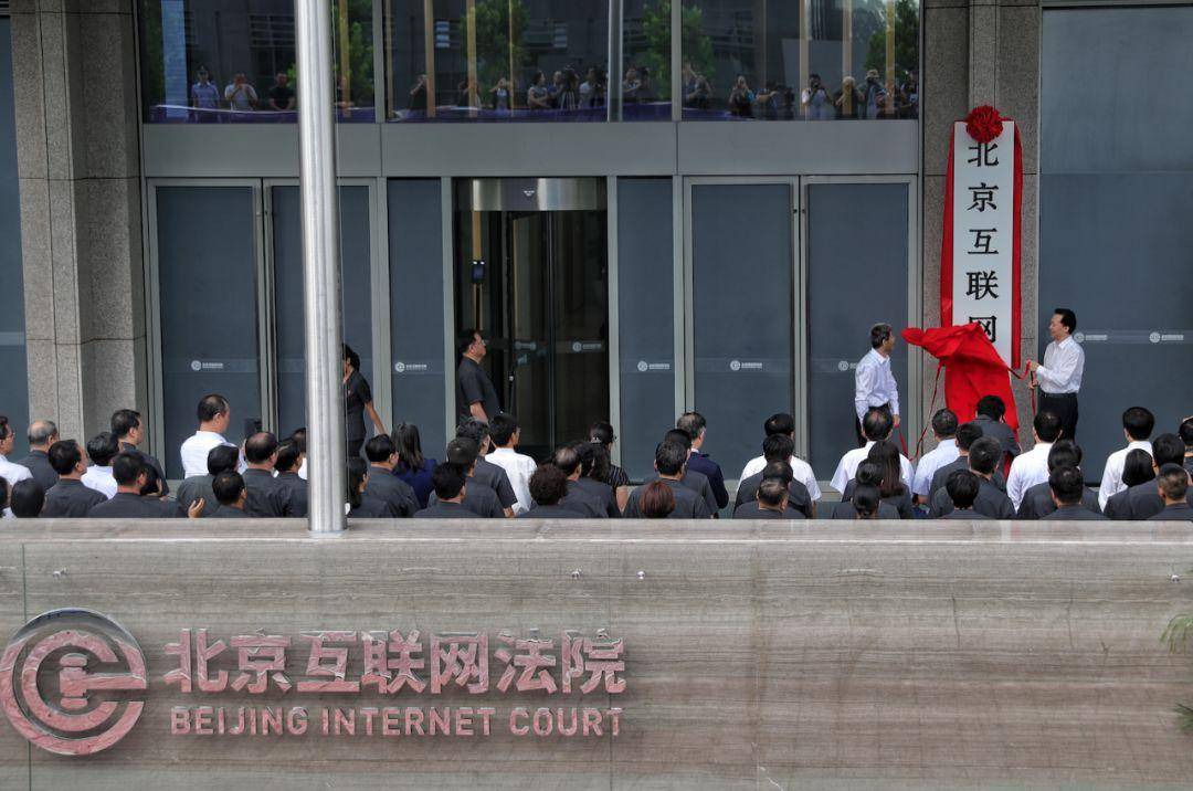 搜索引擎的算法如何决定搜索结果的排序？  第3张