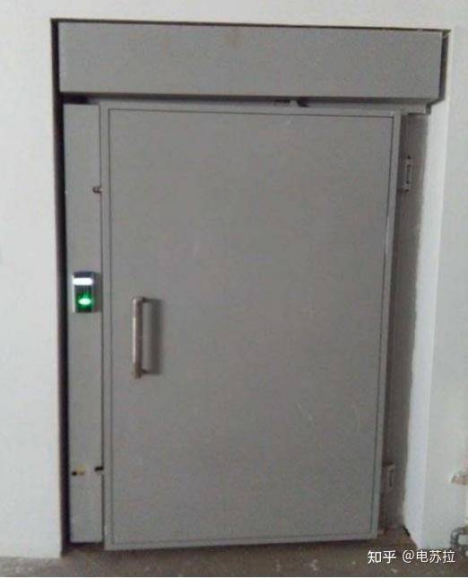 如何解释电工师傅城阳电工电路遇到的诡异跳闸事件？会是什么原因导致的？  第6张