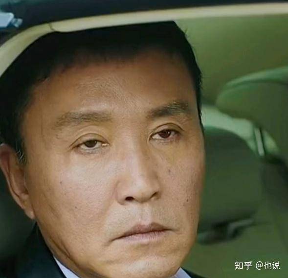 刚上大学学校着火了，我报了火警，被导员问责，说要让我休学，我该怎么办？  第1张