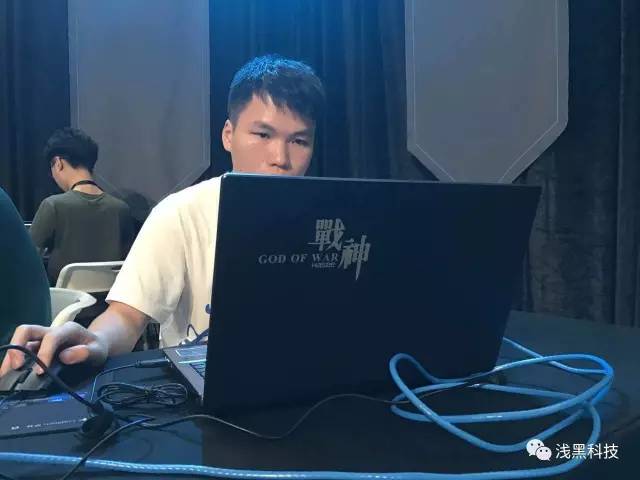 黑客们都用什么笔记本电脑？？  第11张